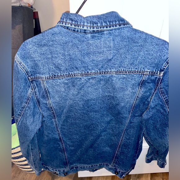 Denim Jean- Trucker Jacket- Mint Condition - Picture 2 of 5